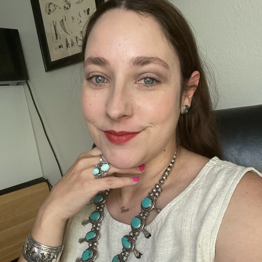 Meet your Posher, Claire